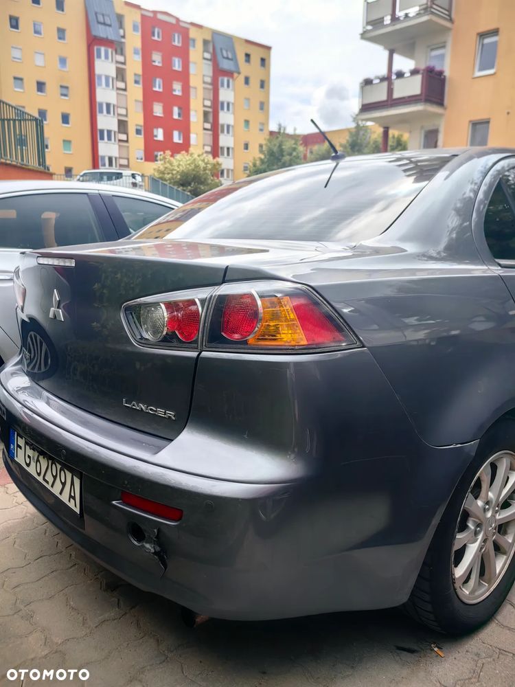 Mitsubishi Lancer - 7