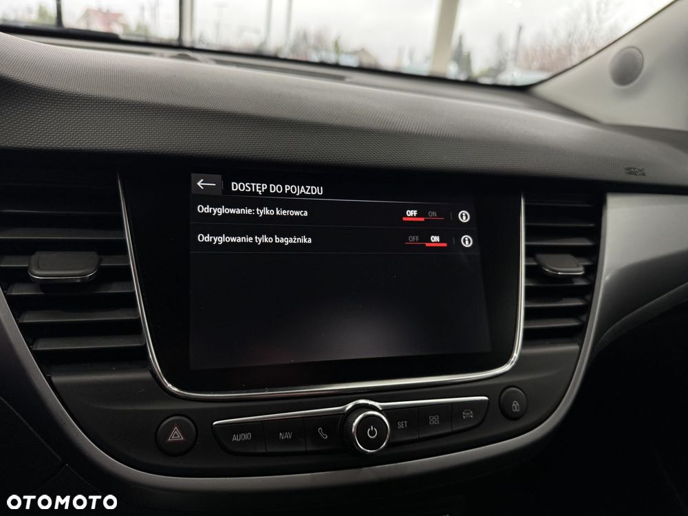 Opel Crossland X - 33