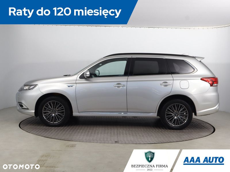 Mitsubishi Outlander - 3