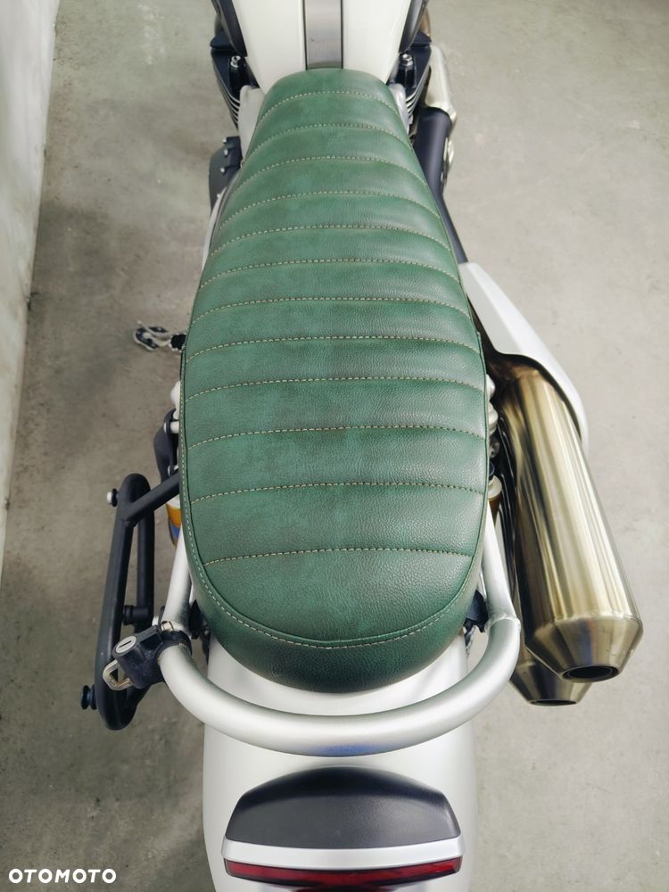 Triumph Scrambler - 15