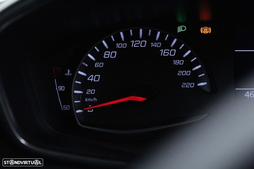 Peugeot 2008 1.2 PureTech Active - 27