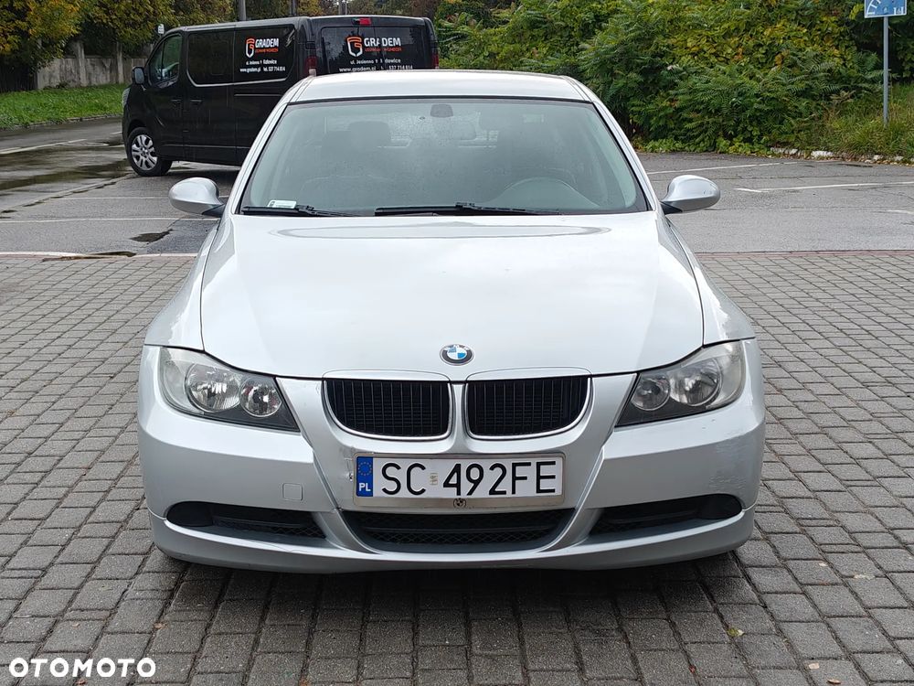BMW Seria 3 318d - 19