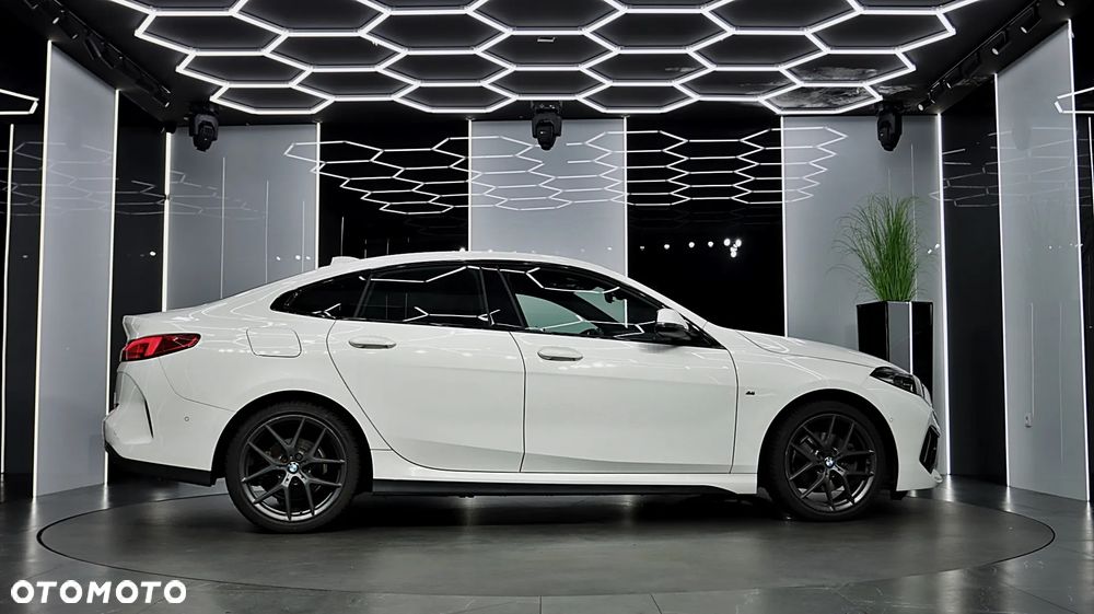 BMW Seria 2 218i Gran Coupe M Sport - 12