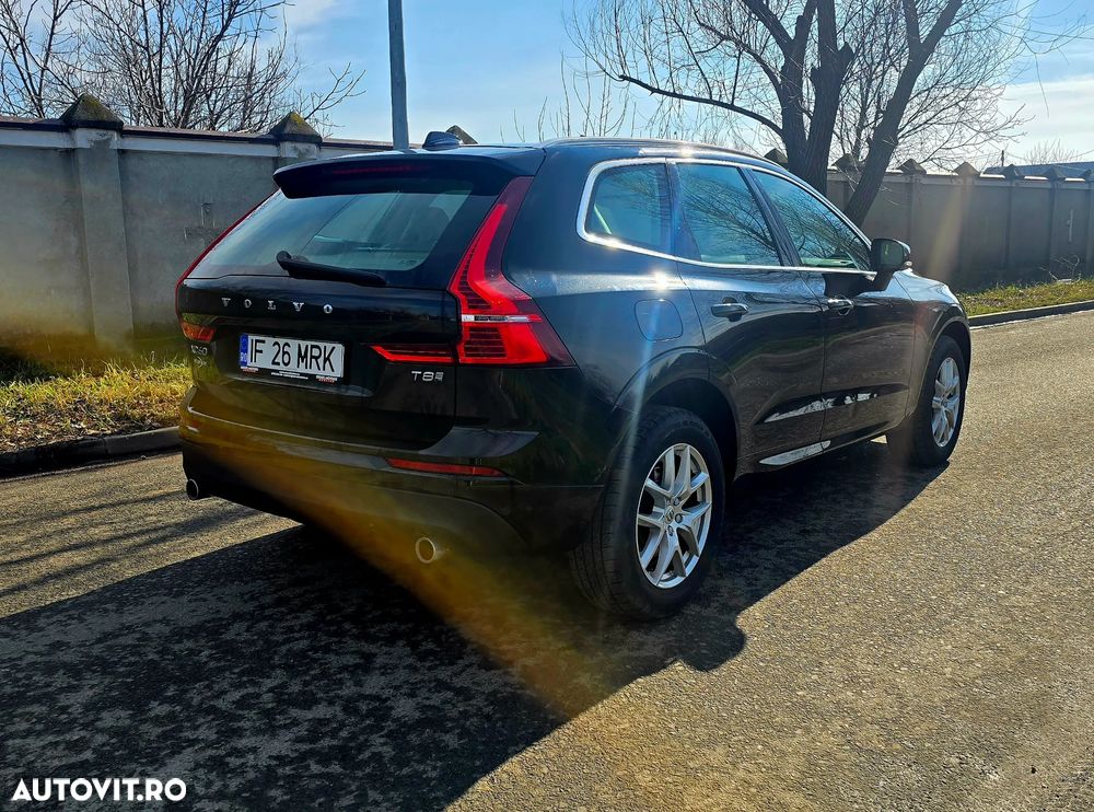 Volvo XC 60 T8 Twin Engine AWD Momentum - 4