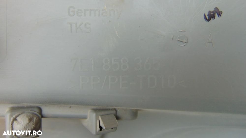 Rama centrala panou bord VW T5 facelift an 2009-2015 cod 7e1858365 - 6