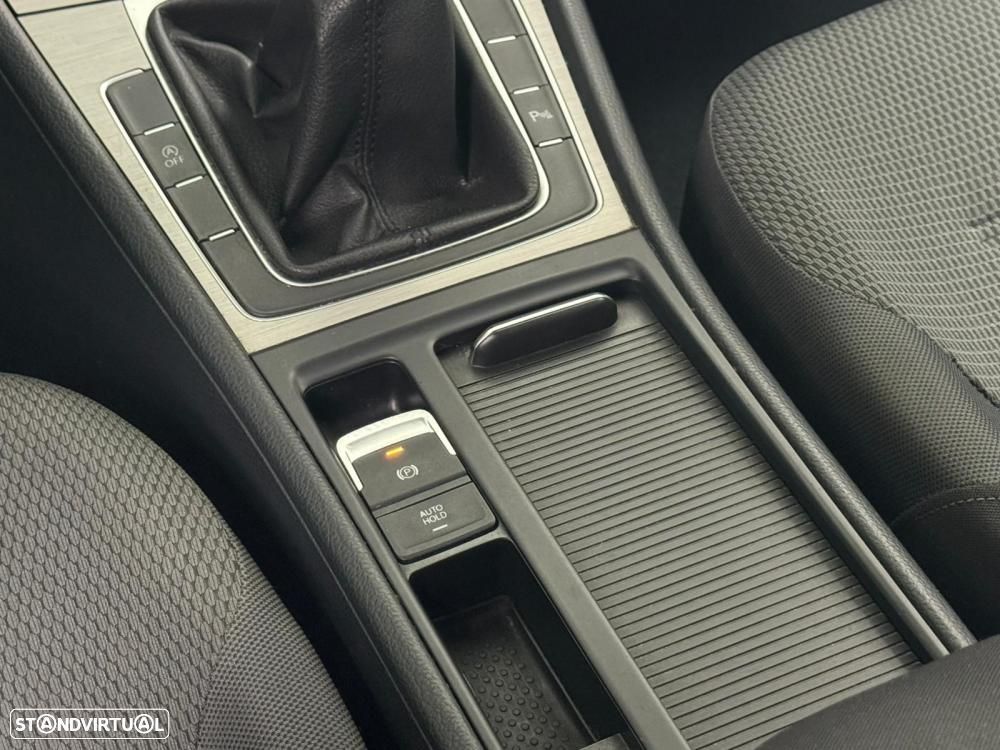 VW Golf Variant 1.6 TDi BlueMotion Comfortline - 37