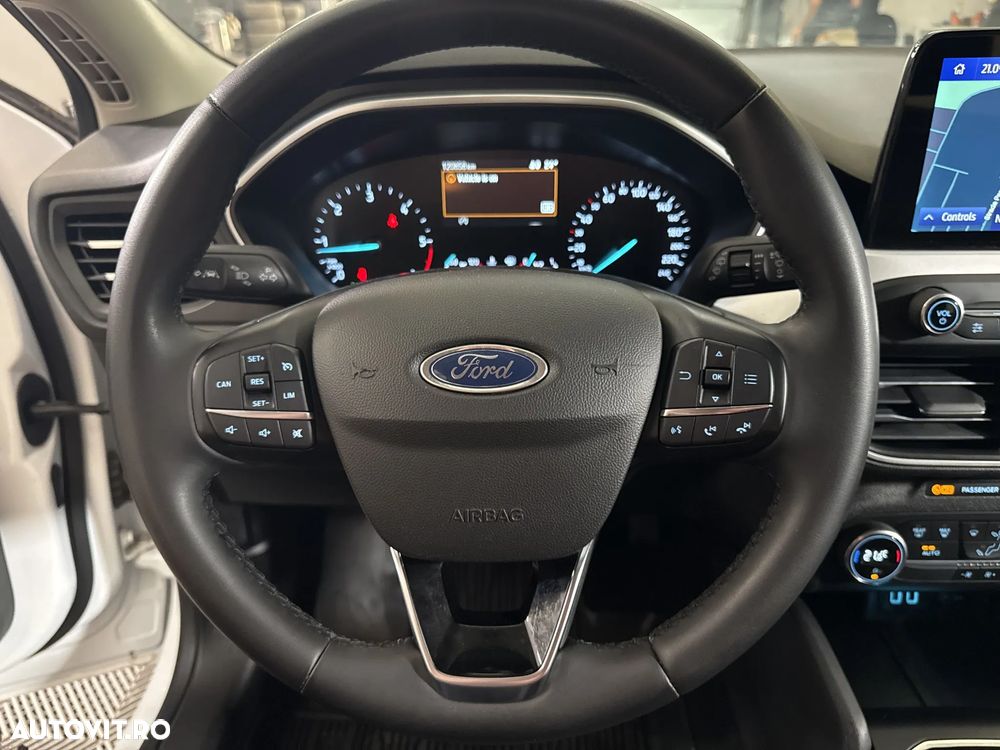 Ford Focus - 17