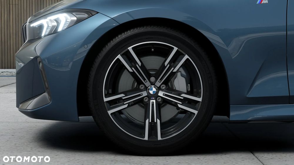BMW Seria 3 318i M Sport - 14