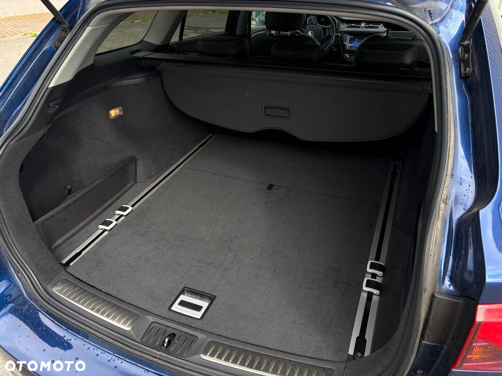 Toyota Avensis 2.0 Premium MS - 18