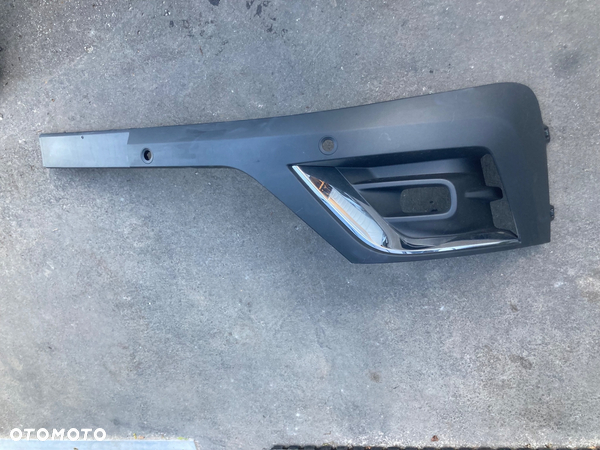 RENAULT TRAFIC  III 3 LIFT 4 IV 23r LISTWA ZDERZAKA LEWA CHROM NAKŁADKA 261A39991R kratka otwory na pdc Wwa lewy przód