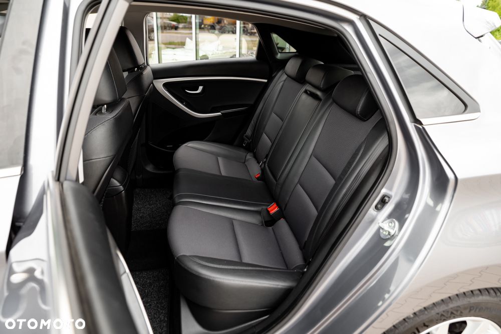 Hyundai i30 1.6 Trend - 20