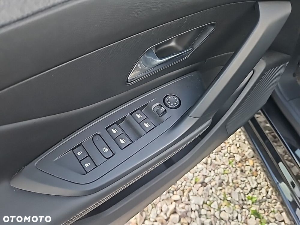 Peugeot 308 - 13