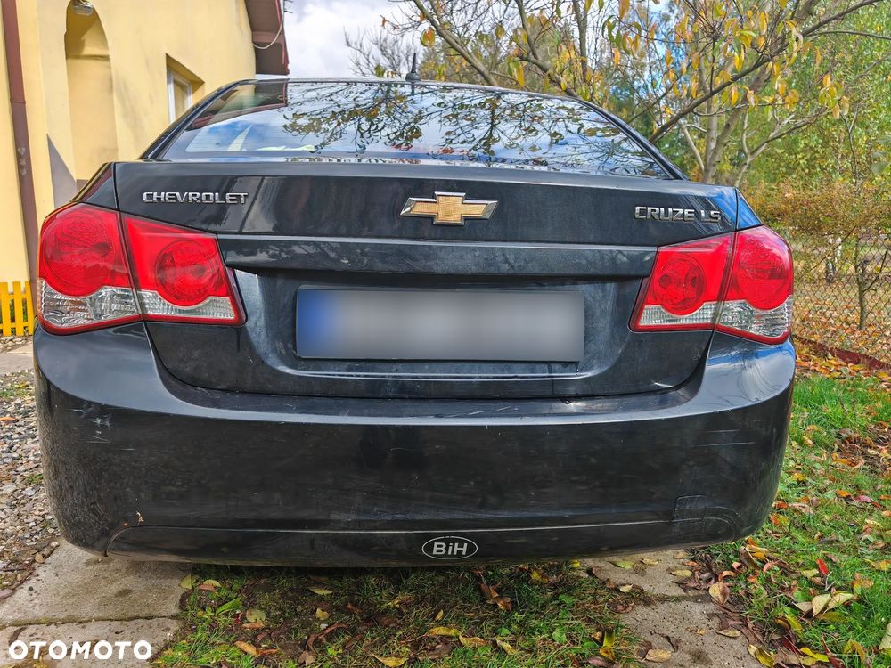 Chevrolet Cruze 1.6 LS - 4