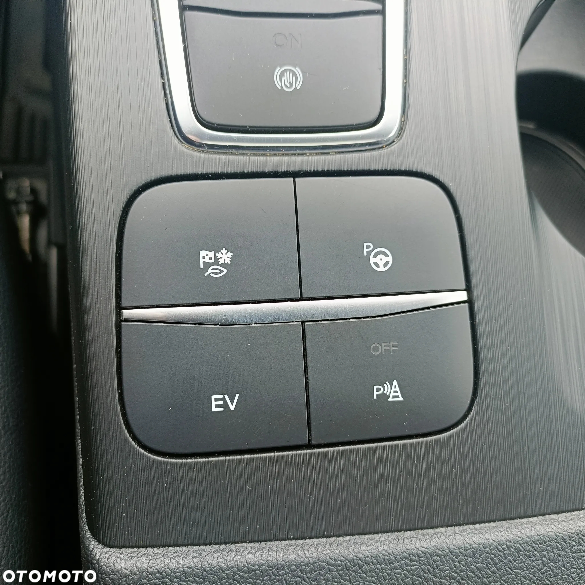 Ford Kuga 2.5P PHEV FWD ST-Line X - 39