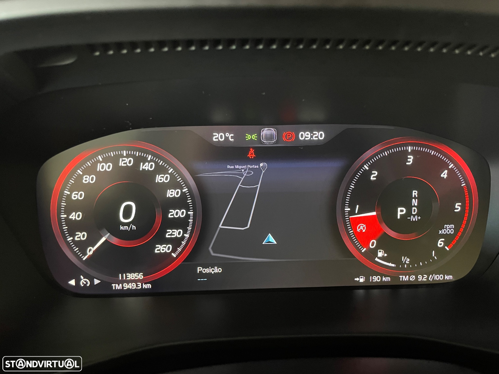 Volvo XC 40 2.0 D3 Momentum Geartronic - 13