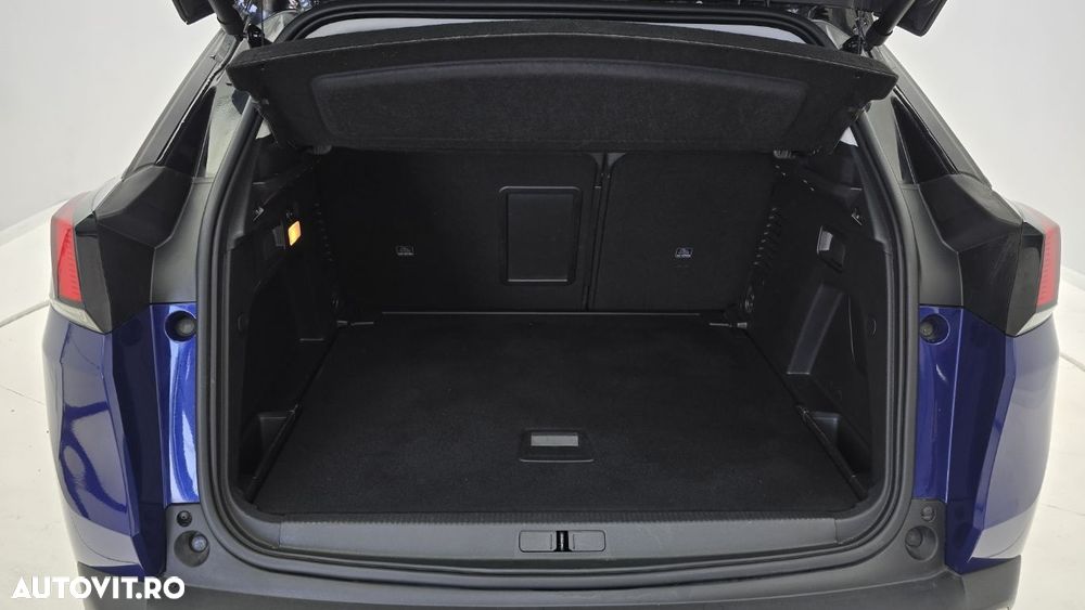 Peugeot 3008 1.6 PureTech Turbo S&S EAT8 Allure - 24