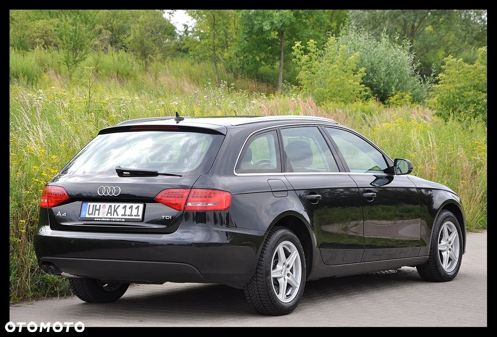 Audi A4 Avant 2.0 TDI DPF Ambiente - 14