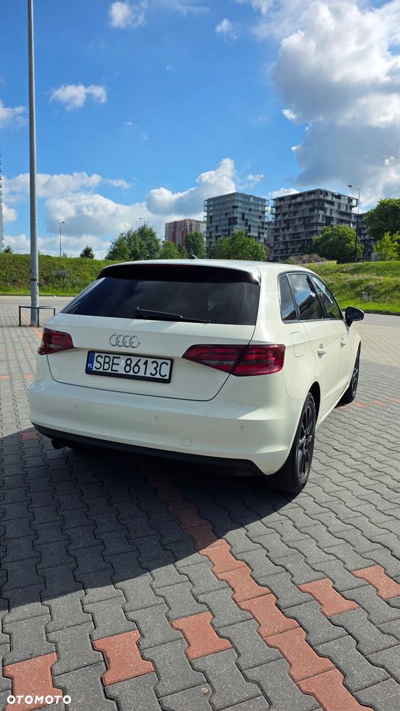 Audi A3 Sportback 1.6 TDI - 11