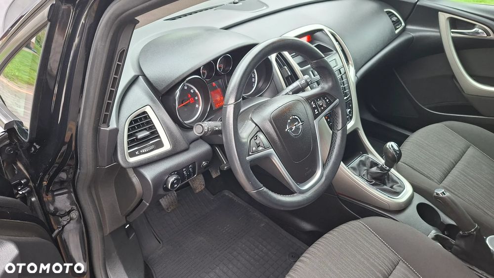 Opel Astra 1.4 Cosmo - 14