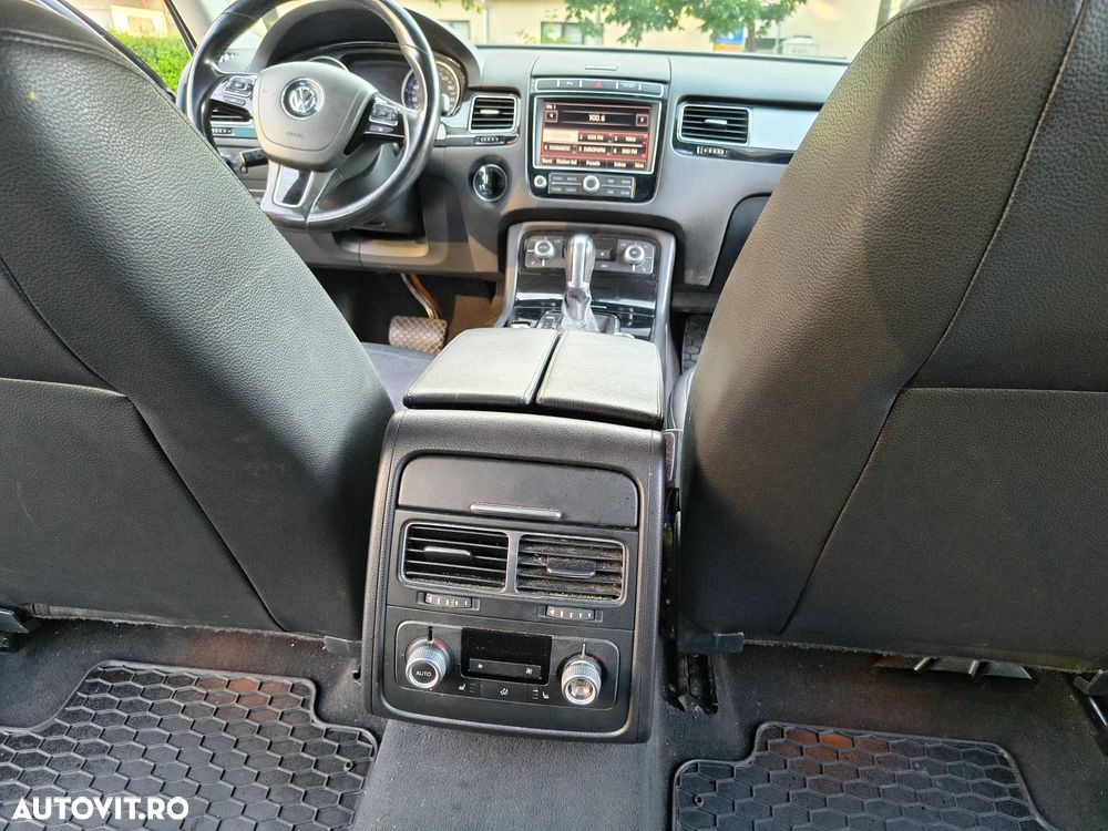 Volkswagen Touareg 3.0 V6 TDI BMT - 10