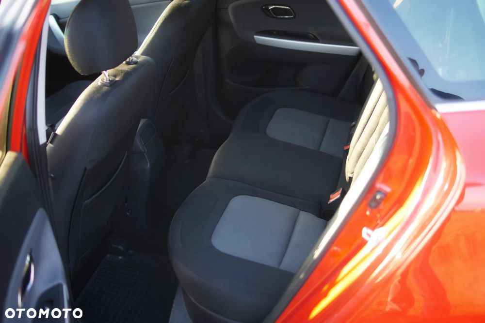 Kia Ceed 1.6 CRDi M - 11