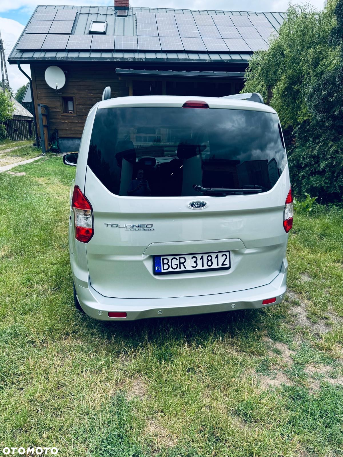Ford Tourneo Courier 1.0 EcoBoost S&S Ambiente - 4