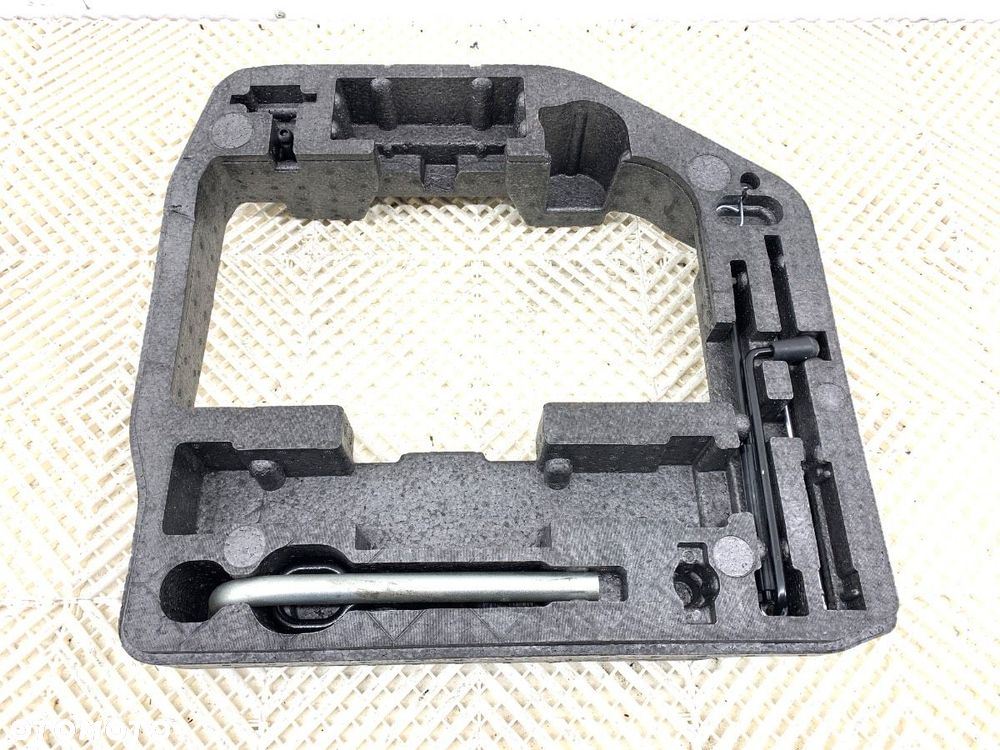 ZESTAW NARZĘDZI - 299.00 PLN - AUDI A4 B8 (8K2) 2007 - 2015 2.0 TDI 110 kW [150 KM] olej napędowy - 2