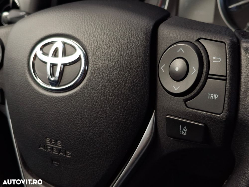 Toyota Corolla - 26