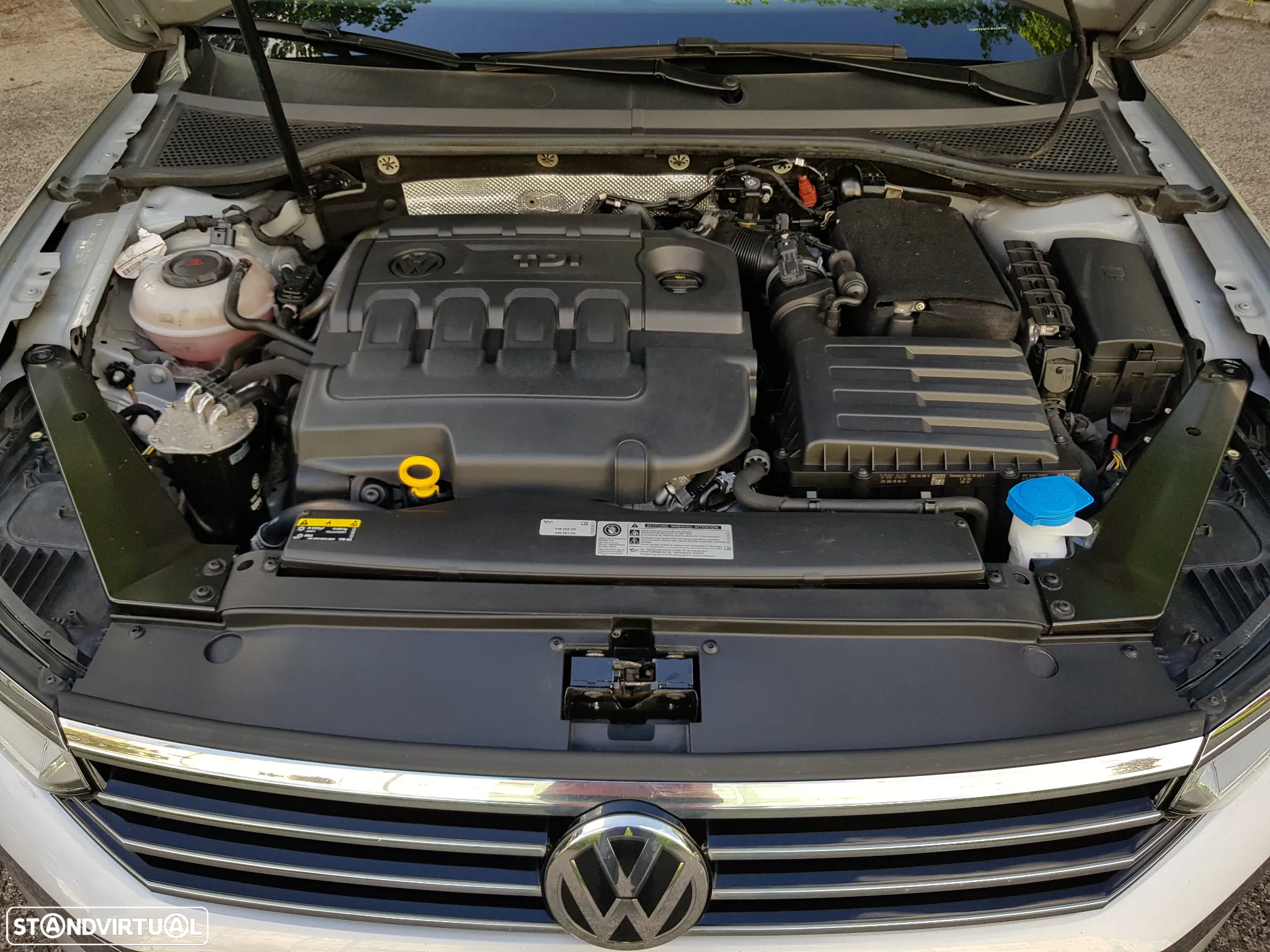 VW Passat Variant 1.6 TDI Highline DSG - 27