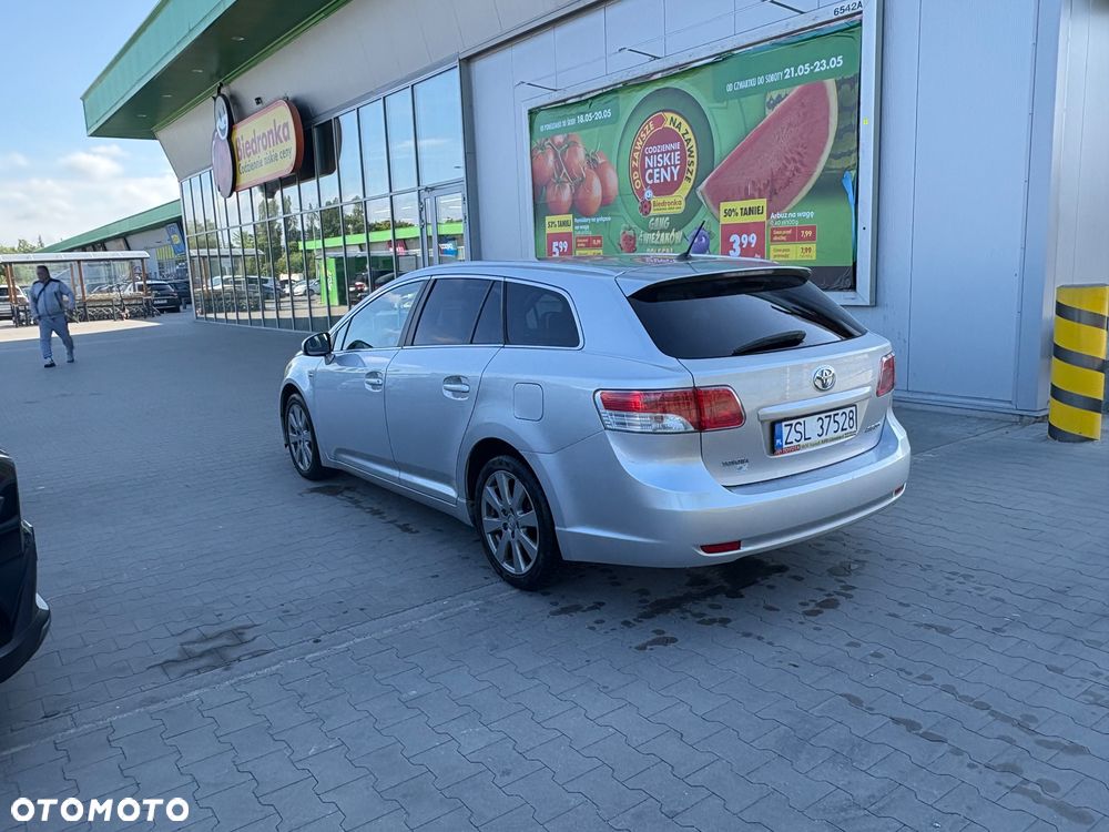 Toyota Avensis 2.2 D-CAT Premium - 6