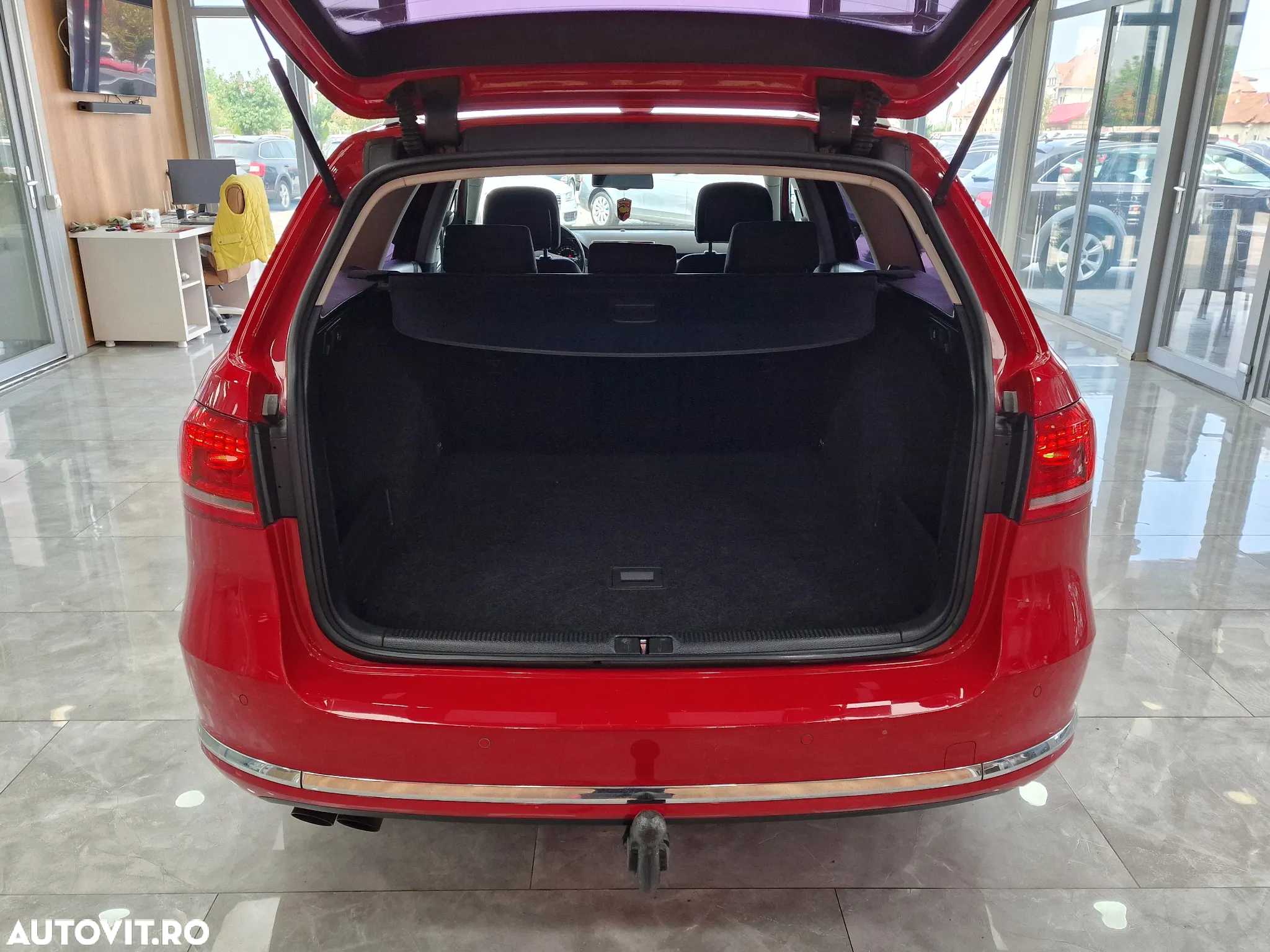 Volkswagen Passat - 11