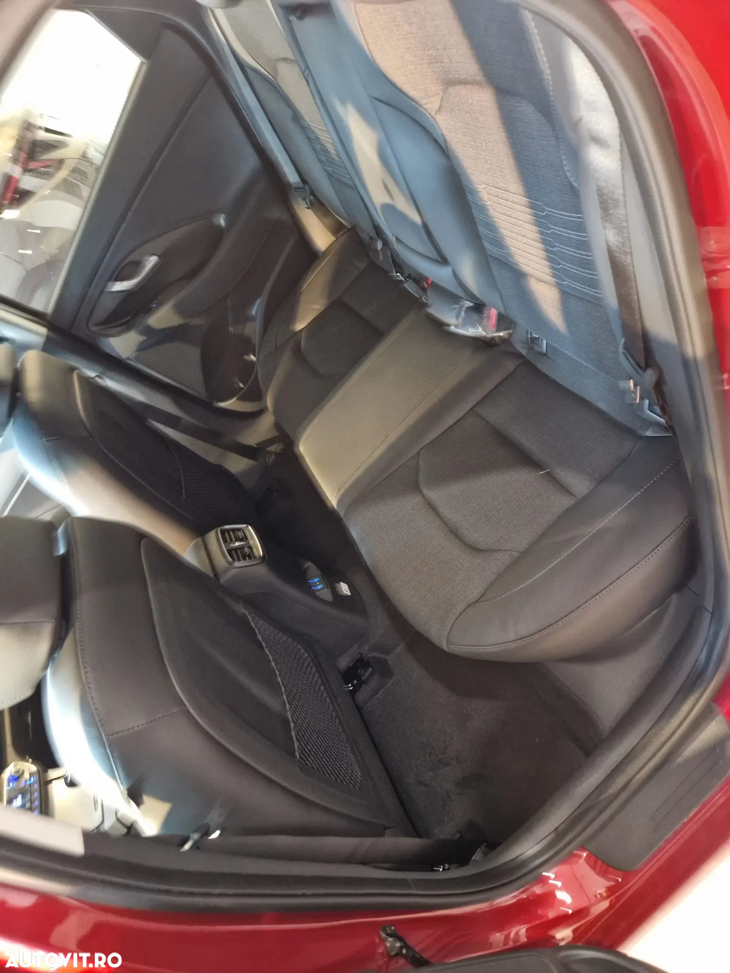 Hyundai i30 Fastback 1.5 T-GDI 140CP 7DCT MHEV Exclusive - 7