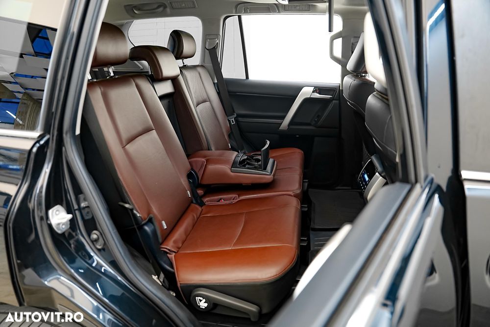 Toyota Land Cruiser 2.8l D-4D 204 CP A/T 7 locuri Luxury AVS Brown - 20