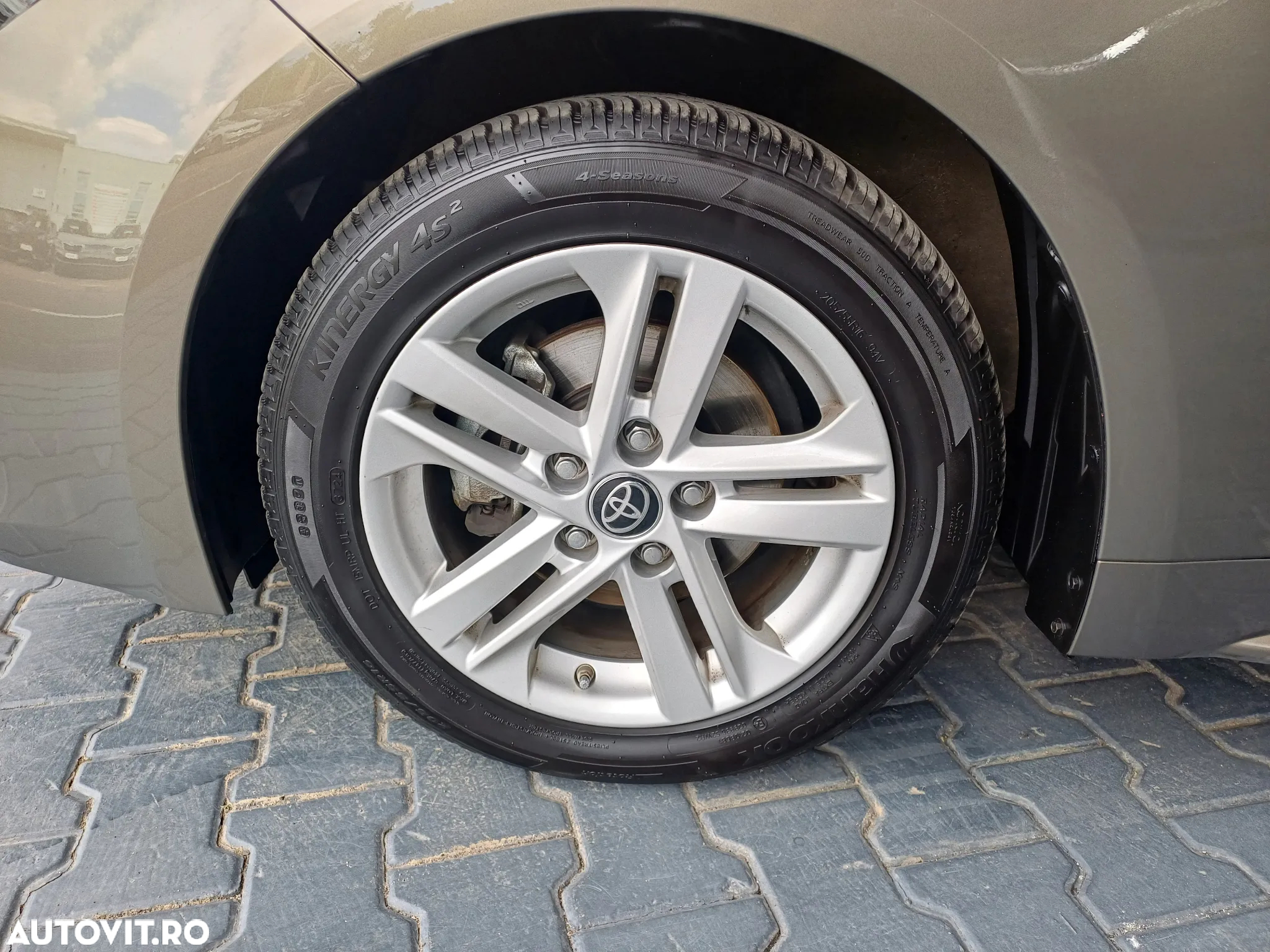 Toyota Corolla 1.8 HSD TS Dynamic - 4