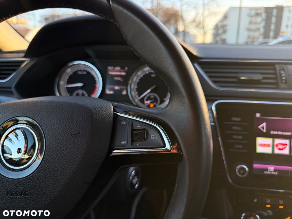 Skoda Superb 2.0 TDI Style DSG - 24