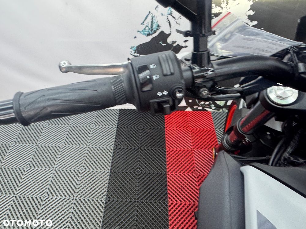 Yamaha MT - 23