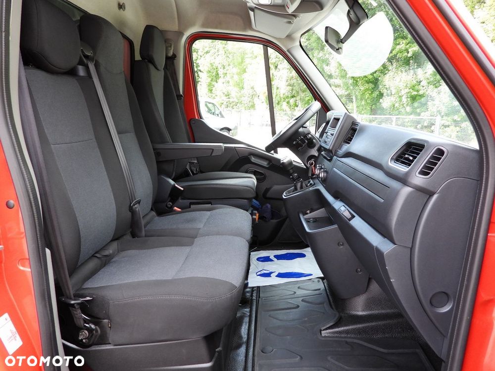 Renault MASTER PLANDEKA 10 PALET WEBASTO TEMPOMAT LEDY KLIMATYZACJA  165KM - 36