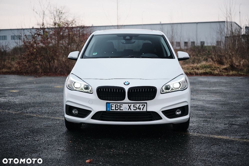 BMW Seria 2 218i - 8