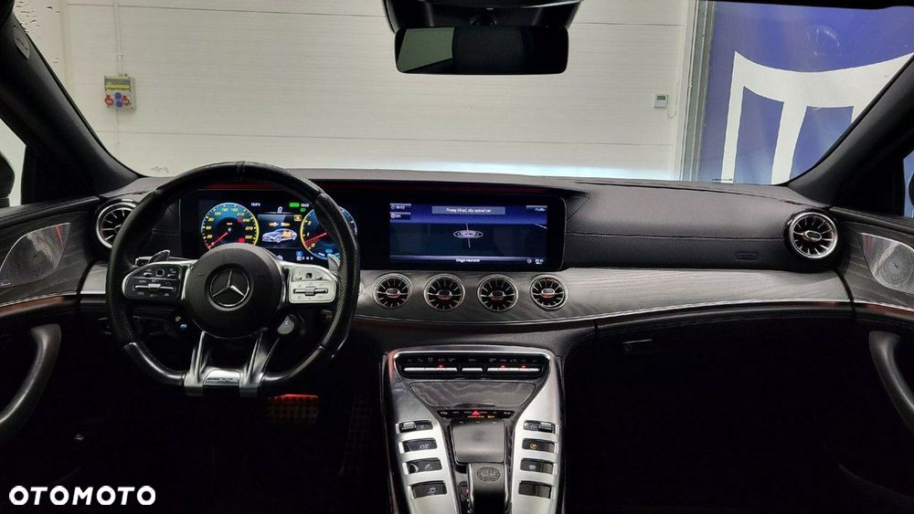 Mercedes-Benz AMG GT 43 4-Matic+ - 17