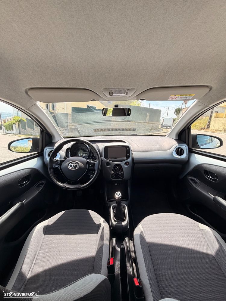 Toyota Aygo 1.0 X-Play Plus+X-Touch+TSS - 20