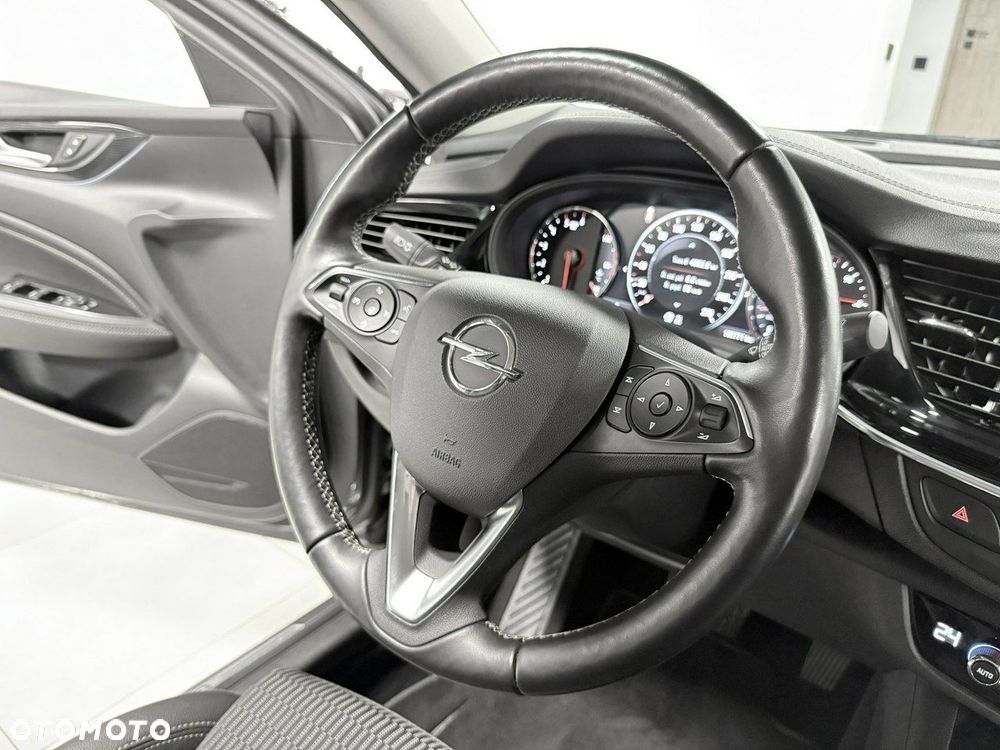 Opel Insignia - 27