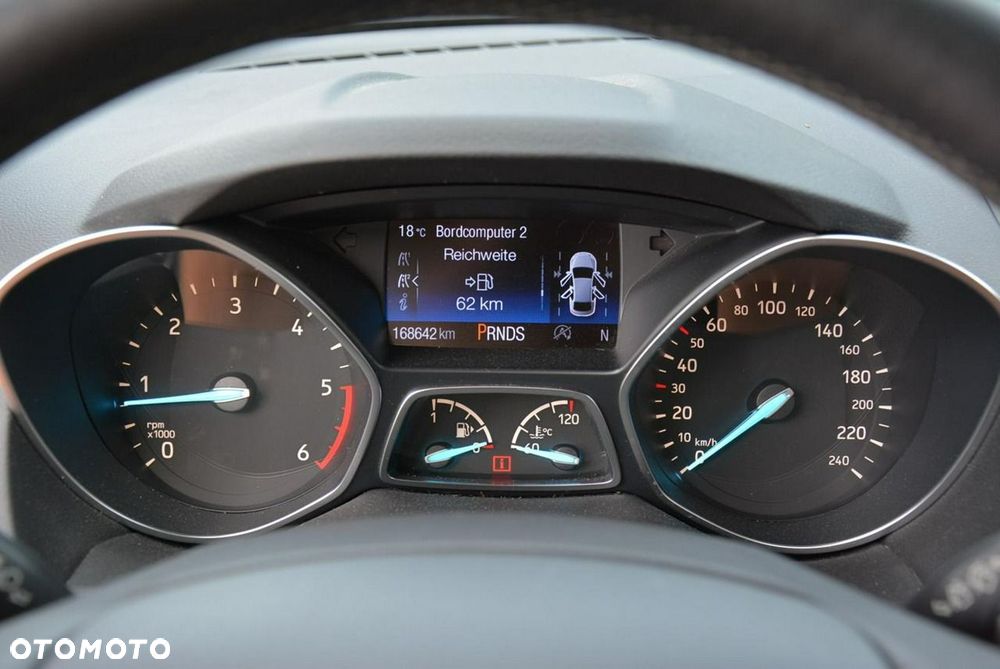 Ford Kuga 2.0 TDCi 4x4 ST-Line - 26