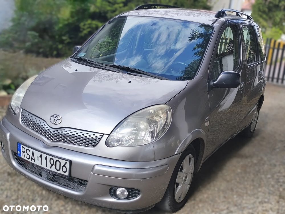 Toyota Yaris Verso 1.4 D-4D C - 8