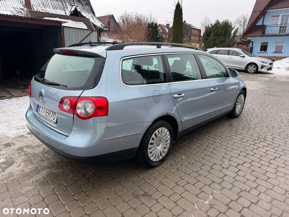 Volkswagen Passat 1.9 TDI Comfortline - 6