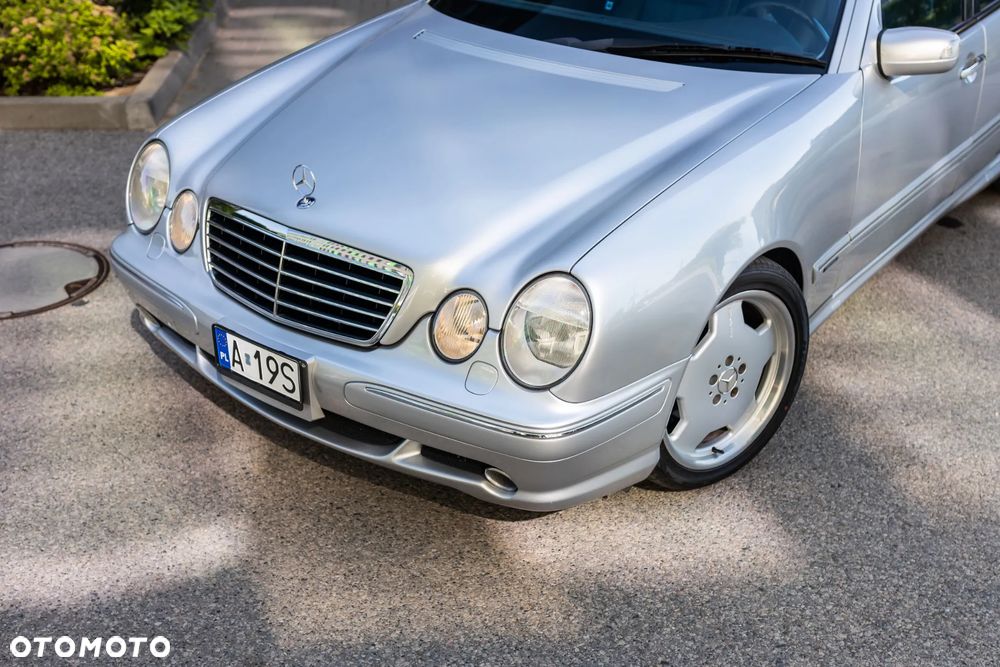 Mercedes-Benz Klasa E - 4