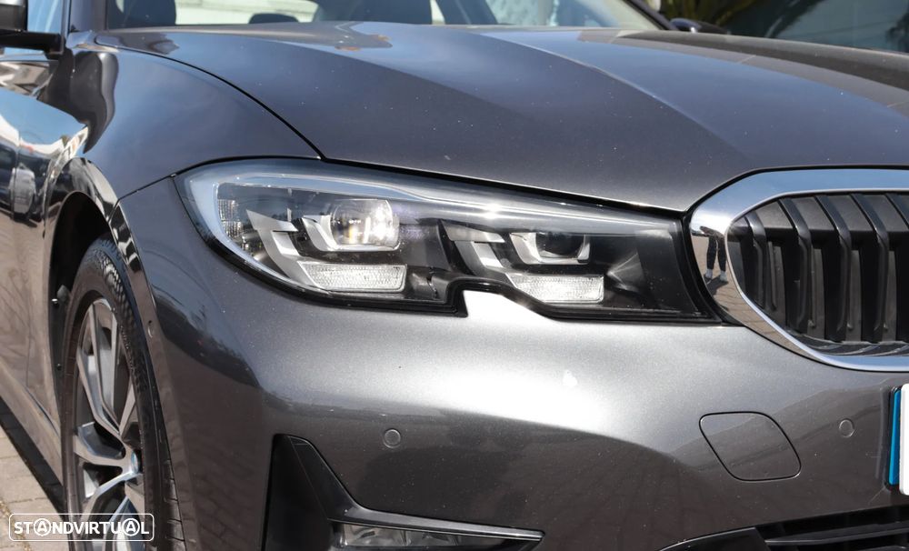 BMW 330 i Aut. Sport Line - 7