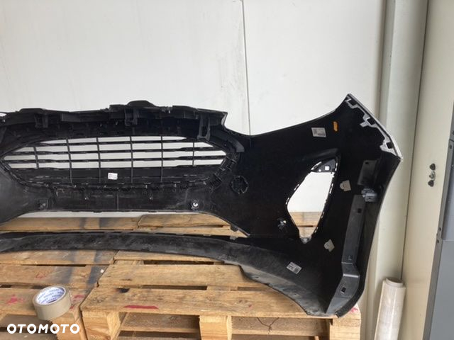 Zderzak Ford Fiesta MK8 - 4