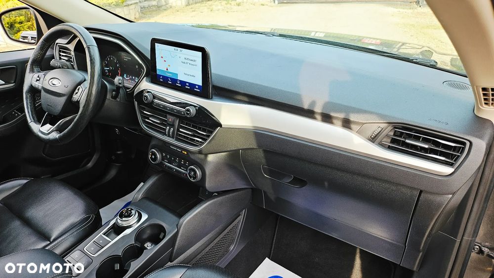 Ford Kuga 1.5 EcoBoost 4WD Titanium Plus - 39