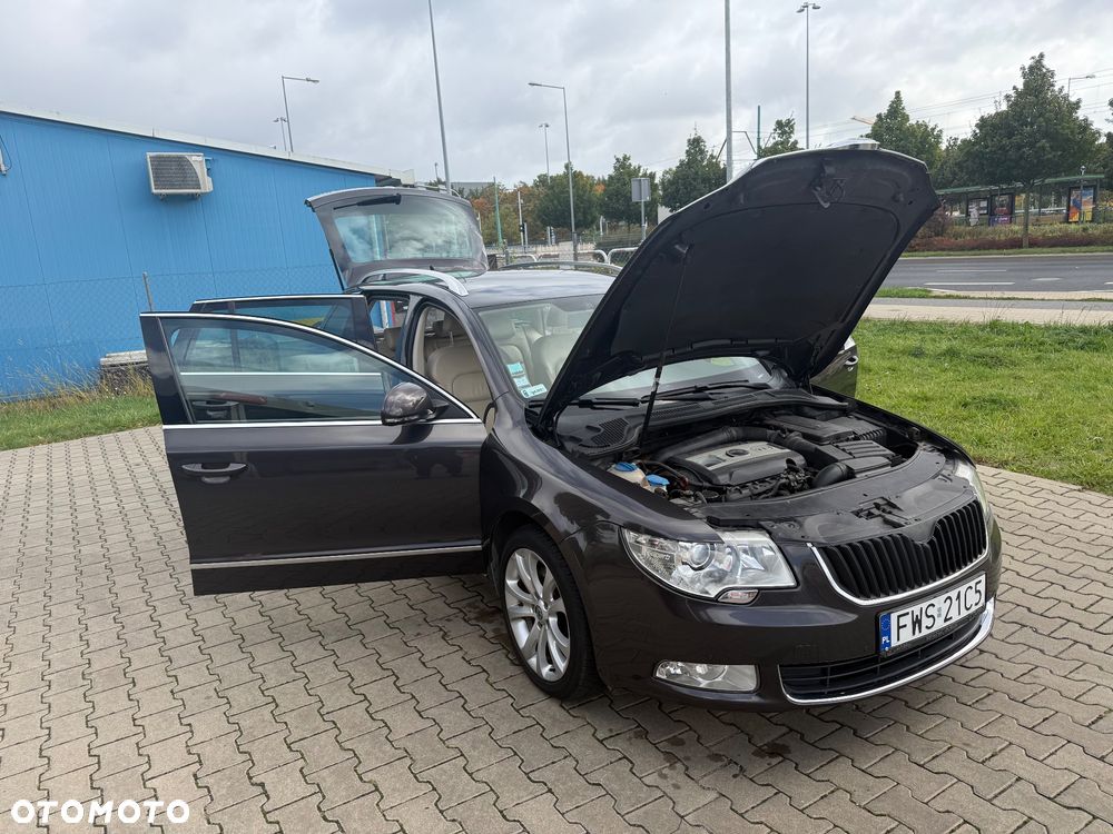 Skoda Superb 1.8 TSI Elegance DSG - 16