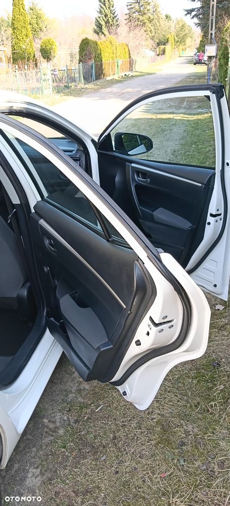 Toyota Corolla 1.33 Active - 12
